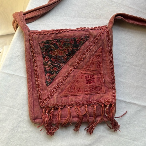 Boho Crossbody With A Zipper - Picture 1 of 3